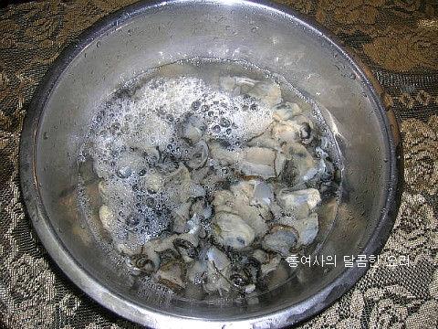 제철 겨울 보양식-굴 국밥과 굴전