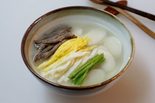 떡국 맛있게 끓이는 법...