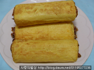맛있게 돌~돌 마는 국민안주! 김치*소* 날말이