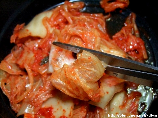 차린거 없이~. 칭찬받는 메뉴- 떡볶이 김치찌개