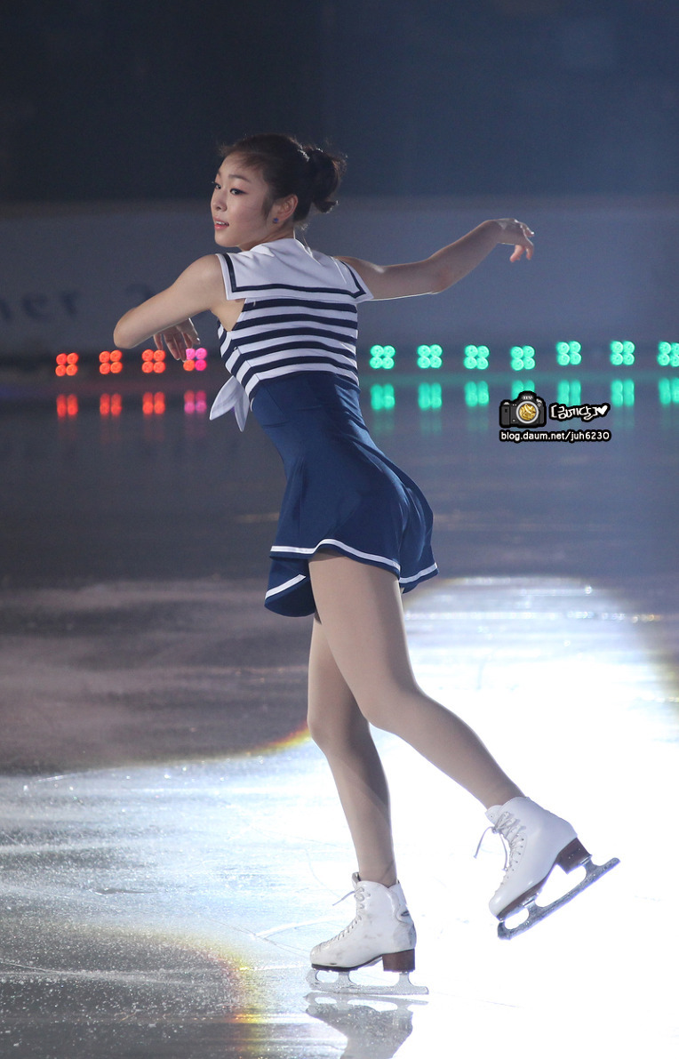 김연아엉덩이and김연아팬티 Free Download Nude Photo Gallery