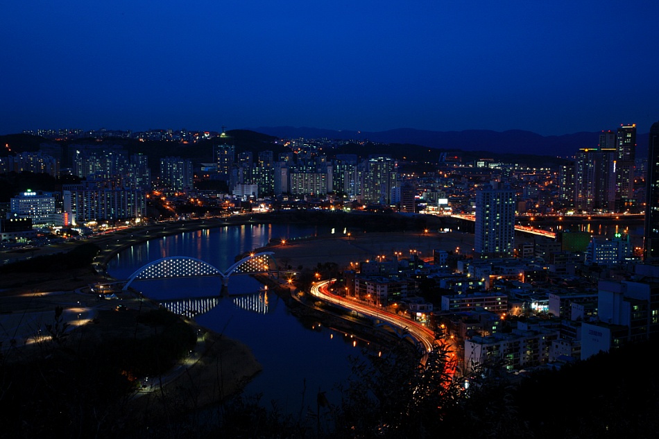 2013년12월28일=울산/남산루 에서 바라본 태화강.십리대밭교 야경