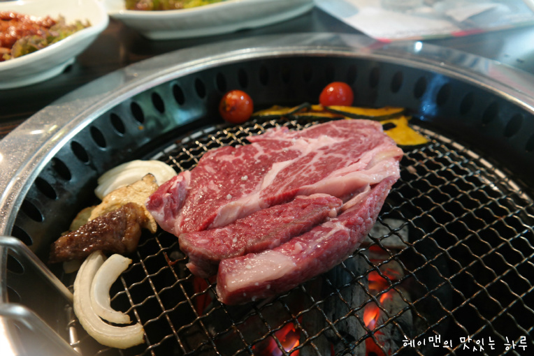 양재역 한우 숯불구이 전문점~  고기로와~