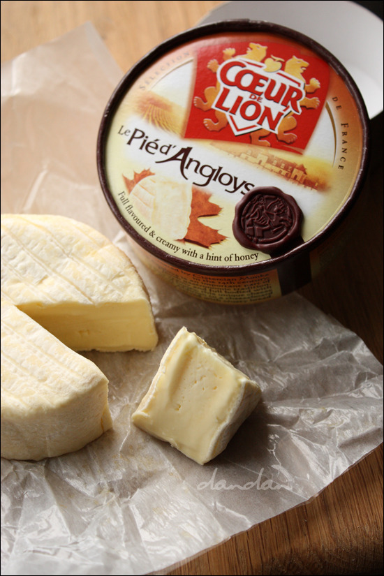 치즈 28 프랑스 피에 덩글루와 Pié