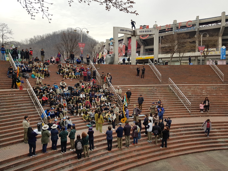 4월 첫 주말에 다녀왔던 부천 원미산 진달래축제 풍경 사진들