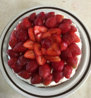 딸기 생각 하다 정신 없이 휘 저었군...