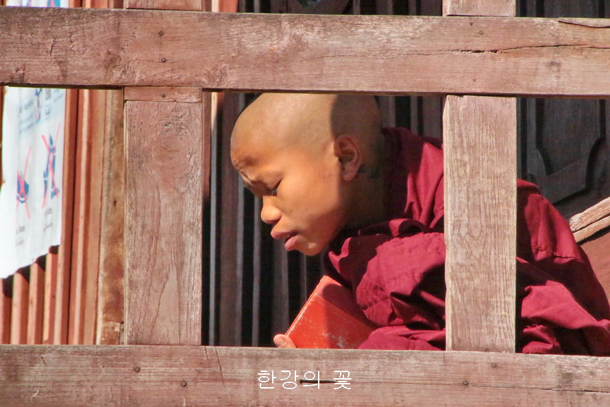 쉐양삐 수도원(Shwe Yan Pyay Monasstery)-1