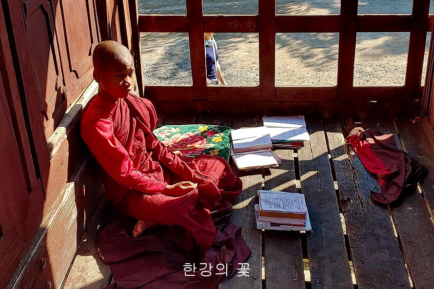 쉐양삐 수도원(Shwe Yan Pyay Monasstery)-1