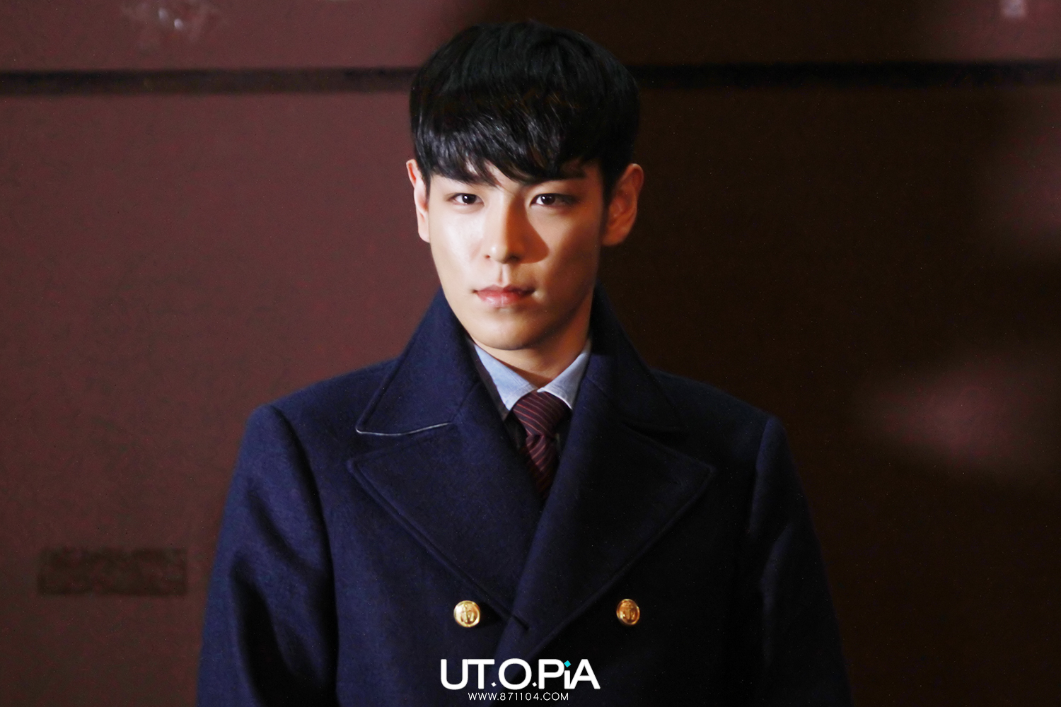 [5/11/13][Pho] TOP @  Lotte quảng bá phim 'The Commitment' (4/11/13) 2235F13F5277F60523B7EC